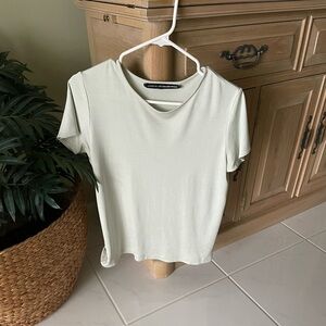 Ellen Tracy v neck silk  knit top EUC-Final firm